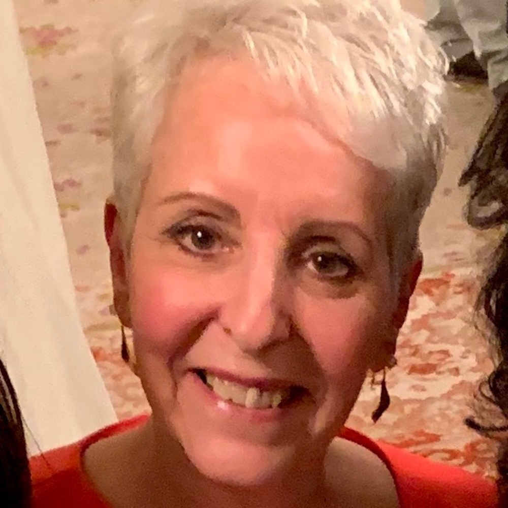 Meet your Posher, Suzanne